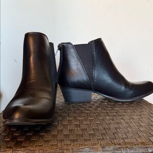 Esprit Black Leather Ankle Booties